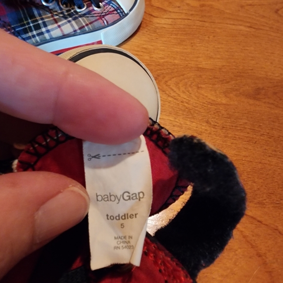 Baby Gap Plaid High-tops, Toddler Size 5 - Picture 6 of 7